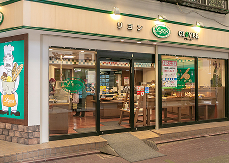 リヨン　クローバー